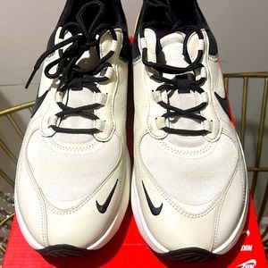 Nike Women Air Max Verona